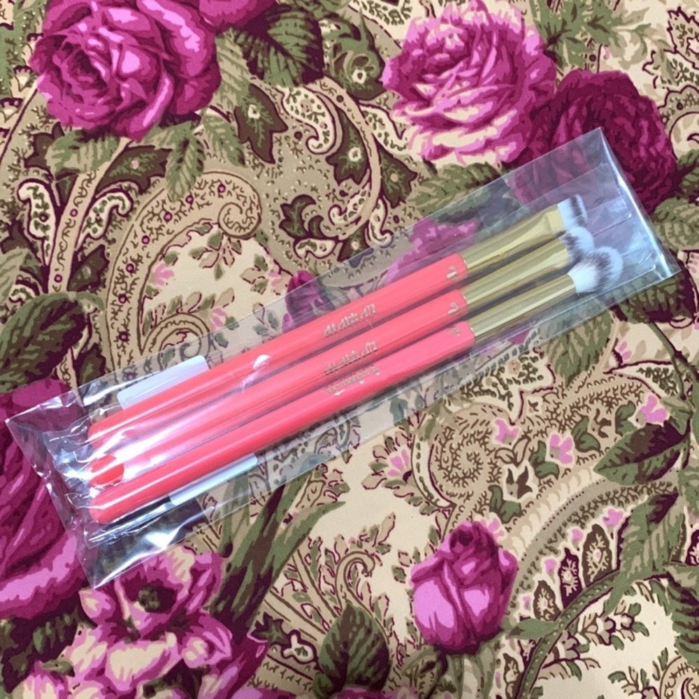 Alamar Essential Eye Trio Brush Set *PRICE FIRM*